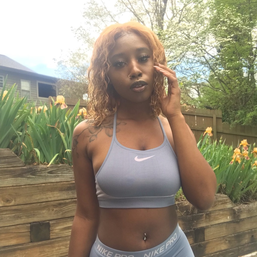 Meet your Posher, Jasmine